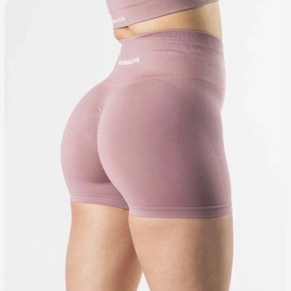 Alphalete Amplify 3.5 Short Medium